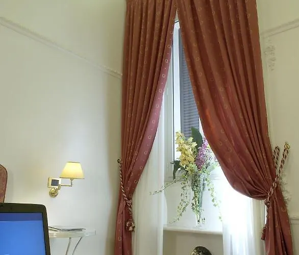 Konukevi Suites Rome 4*